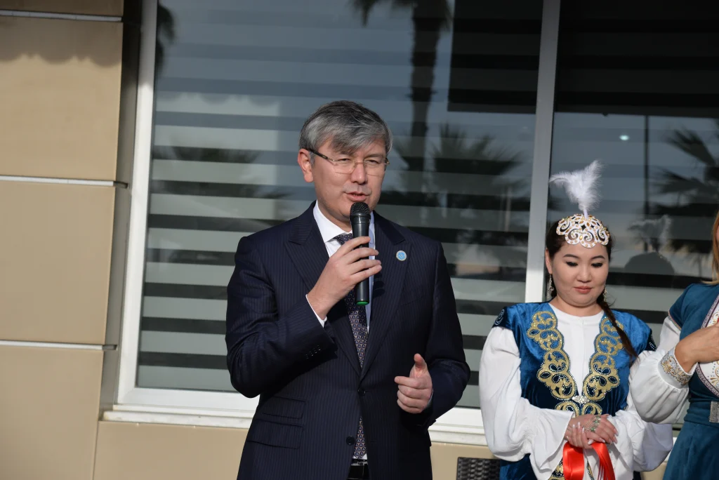 ALANYA’DA ABAY ANITI AÇILIŞ KUTLAMASI - Mega TV 3 11 - Mega TV