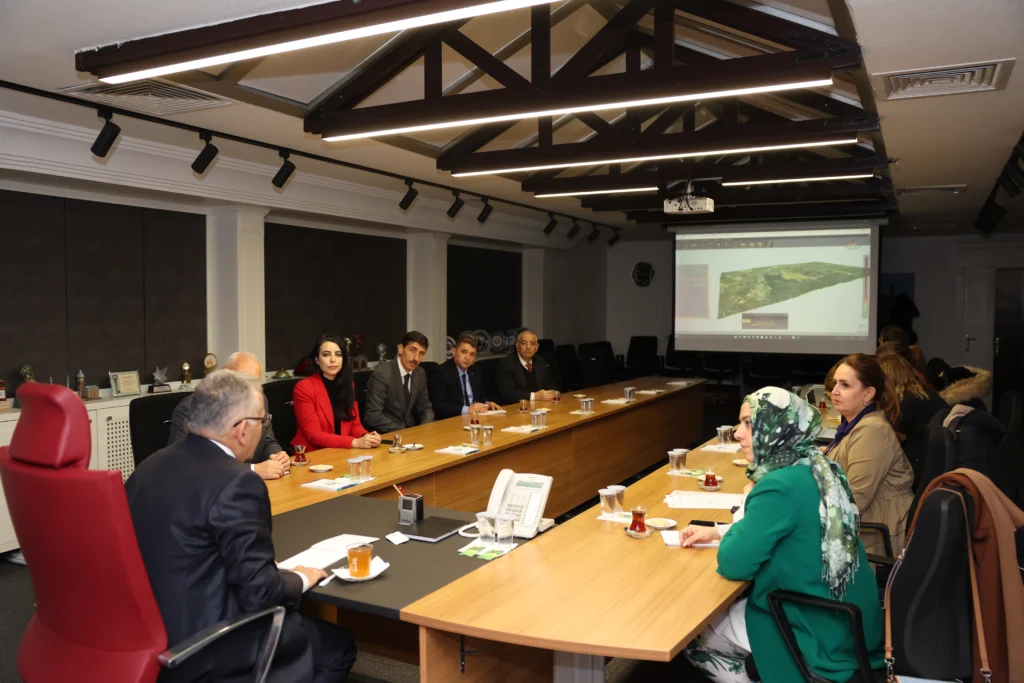 098A2765 g - Mega TV