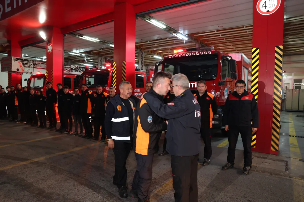 KAYSERİ BÜYÜKŞEHİR, ANTALYA’DA “SEL” YARALARINI SARACAK - Mega TV 098A5505 2 - Mega TV