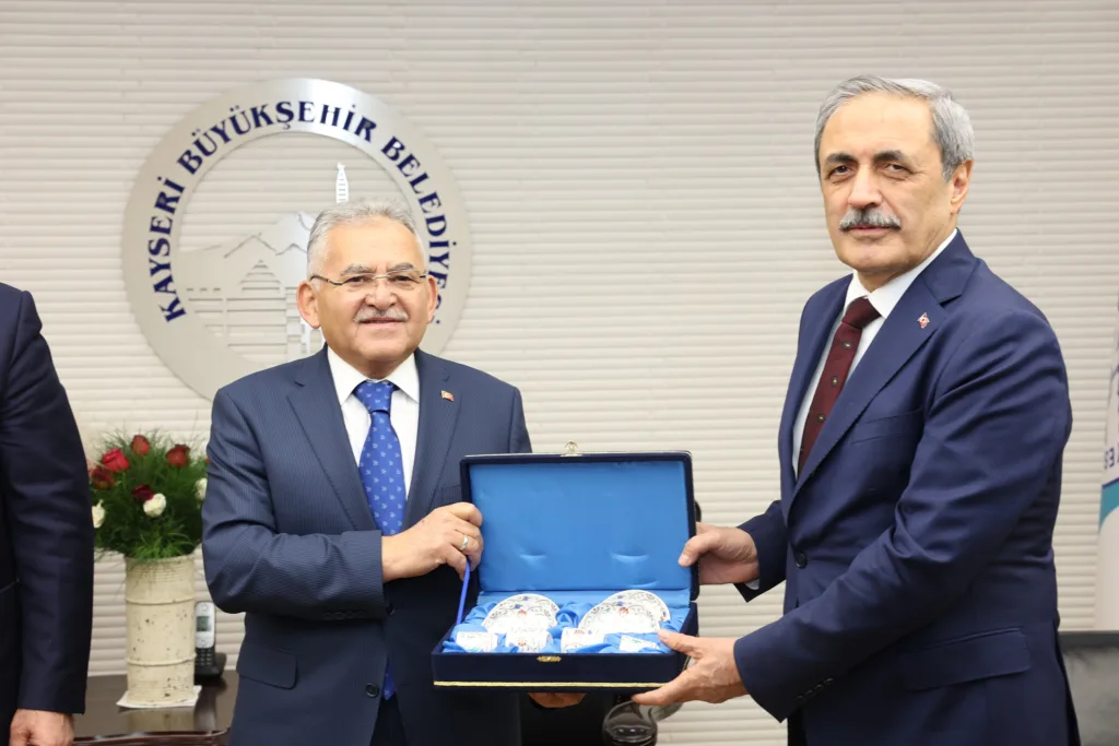 098A7852 f 1 - Mega TV