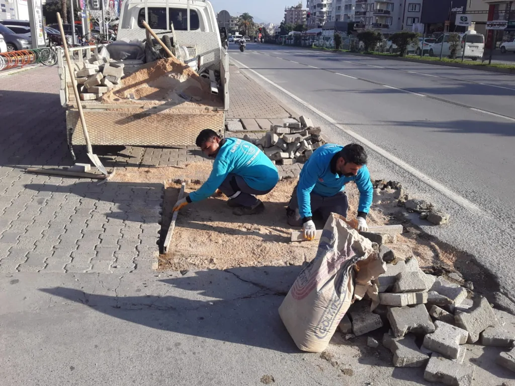ALANYA BELEDİYESİ ALT VE ÜST YAPI ÇALIŞMALARINA DEVAM EDİYOR - Mega TV 2 8 - Mega TV