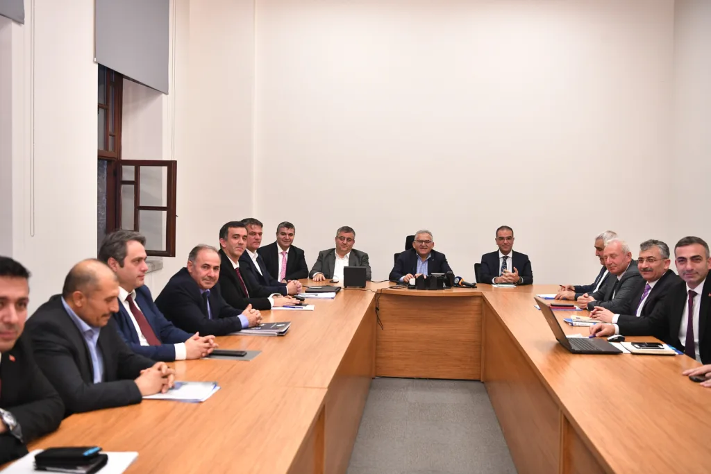 BAŞKAN BÜYÜKKILIÇ’TAN 9 SAATLİK “YATIRIM” TOPLANTISI - Mega TV ABC 0078 n - Mega TV