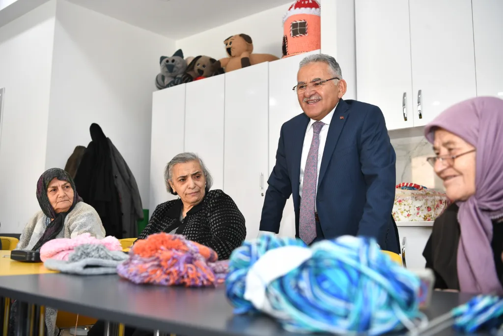 ULU ÇINARLARDAN BAŞKAN BÜYÜKKILIÇ'A “TEŞEKKÜR” VE “DUA” - Mega TV ABC 8937 7 - Mega TV