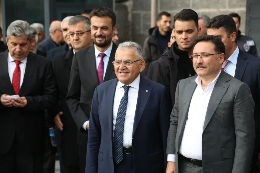 VALİ ÇİÇEK VE BAŞKAN BÜYÜKKILIÇ, ATEŞ KÜLTÜ SUNAĞI’NI TANITTI - Mega TV MRK31367 k - Mega TV