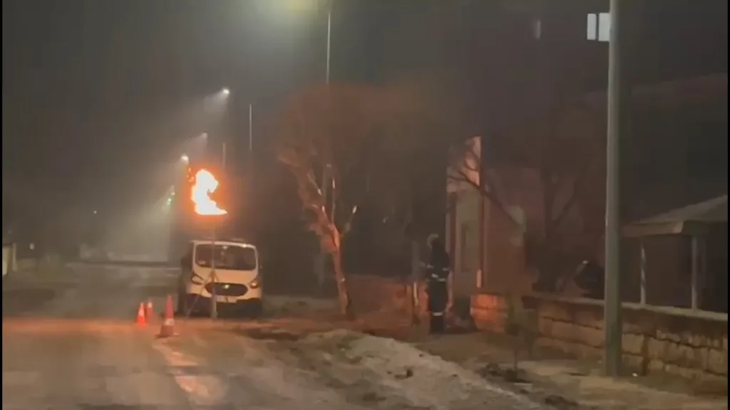 BÜYÜKŞEHİR, SARIOĞLAN VE AKKIŞLA’DA DOĞALGAZ MEŞALESİNİ YAKTI - Mega TV SARIOGLAN u - Mega TV