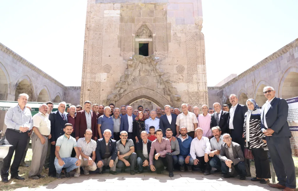 098A0326 5 - Mega TV