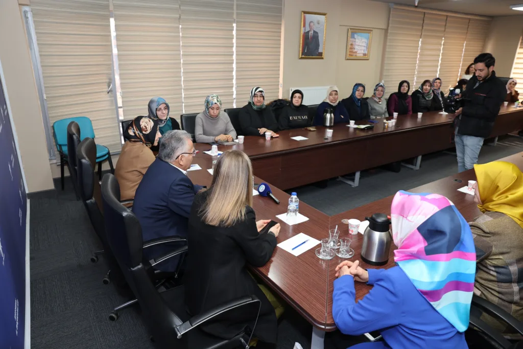 098A8367 1 - Mega TV