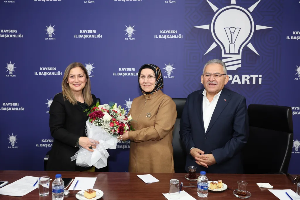 098A8474 g - Mega TV