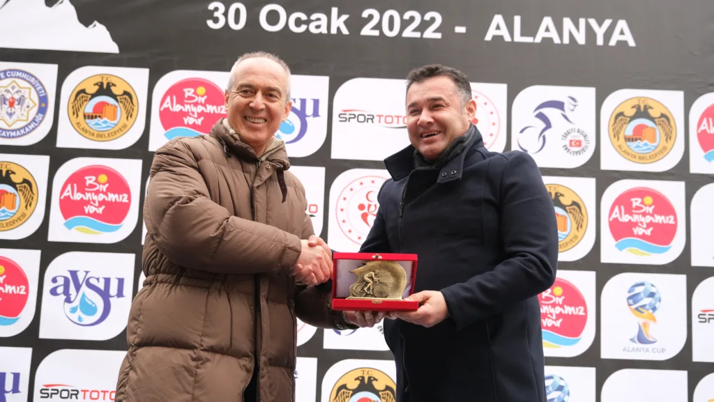 ULUSLARARASI ALANYA KIZILALAN MTB UCI YARIŞLARI BAŞLIYOR - Mega TV 10 7 - Mega TV