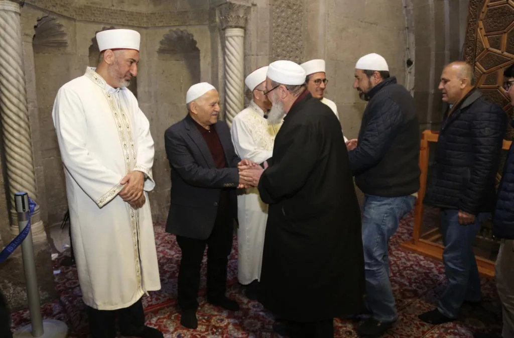 323890300 501422671900525 905513916493178944 n z - Mega TV