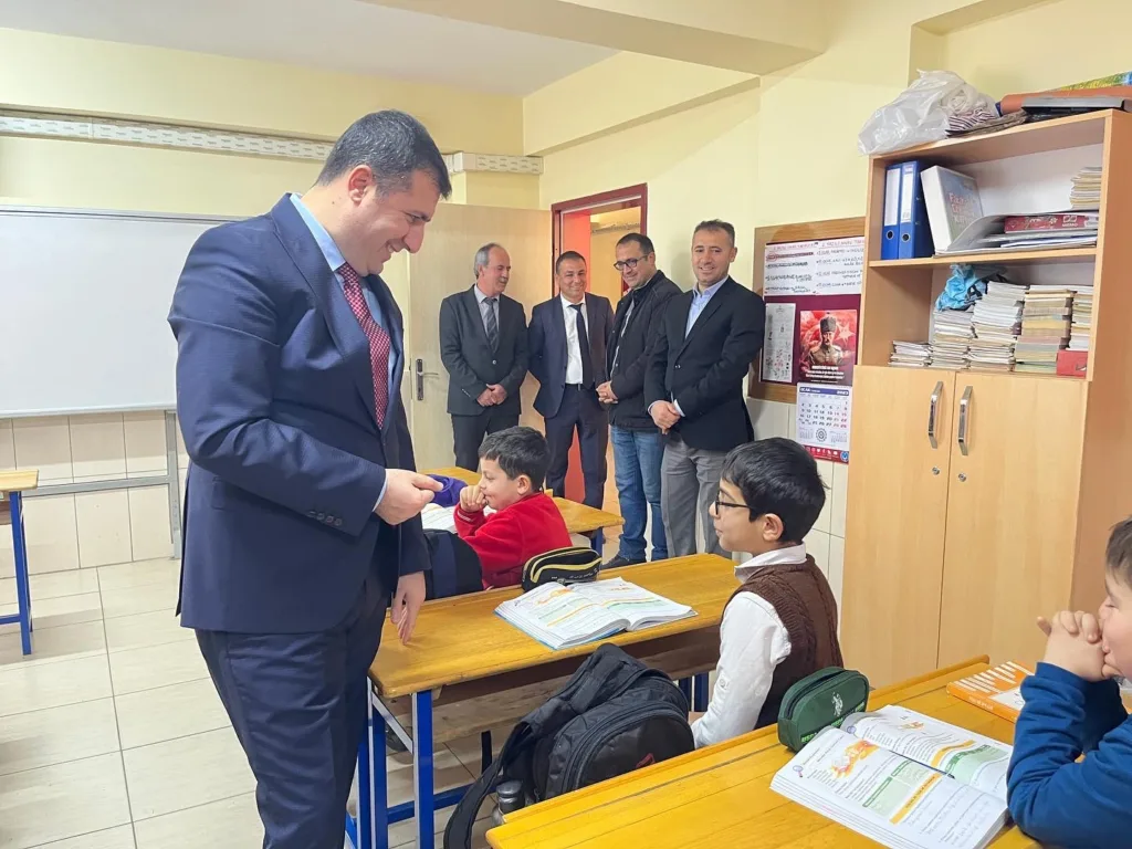 9141e579 8051 48bb 8677 a9f3054123fb - Mega TV