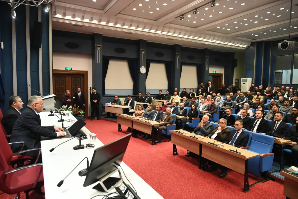 BAŞKAN BÜYÜKKILIÇ, KADROYA GEÇEN PERSONEL İLE BULUŞTU - Mega TV ABC 7306 m - Mega TV
