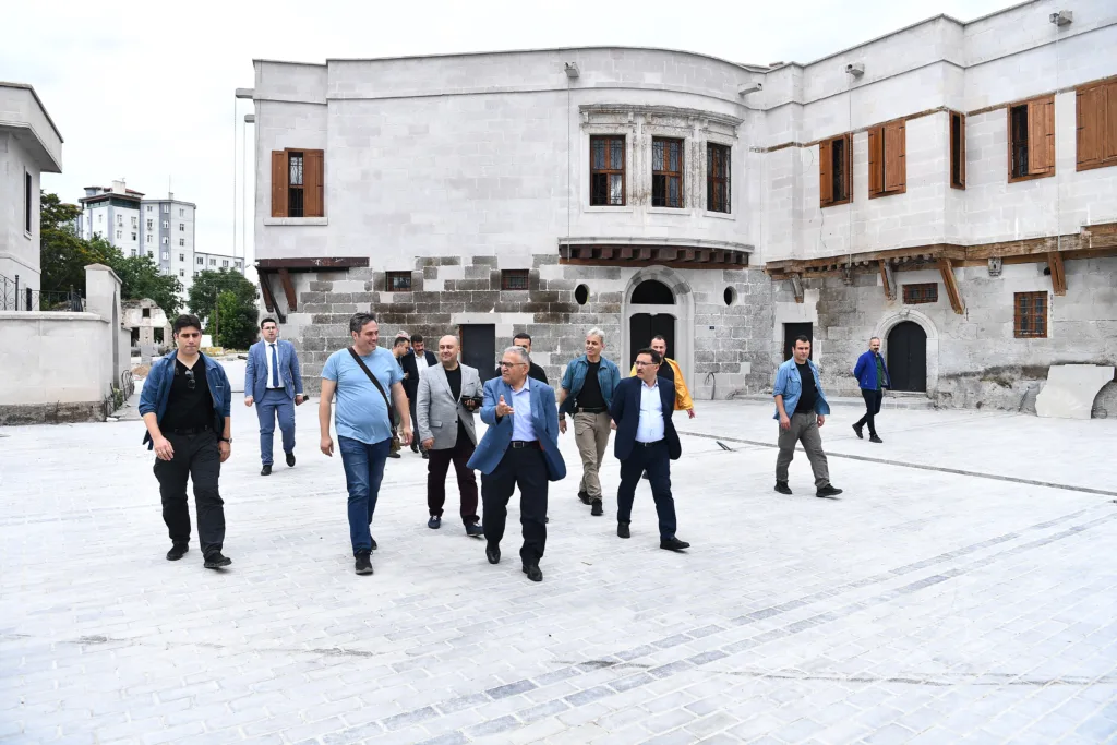 ABD 0818 y - Mega TV