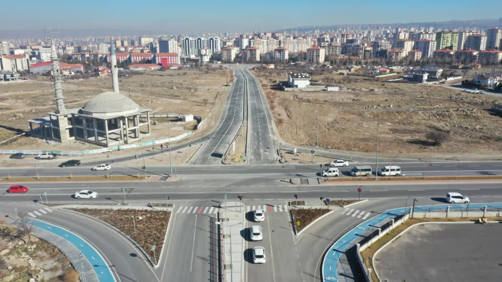 BAŞKAN BÜYÜKKILIÇ: “ERCİYES BULVARI’NI TALAS BULVARI’NA BAĞLADIK” - Mega TV DJI 0767 z - Mega TV