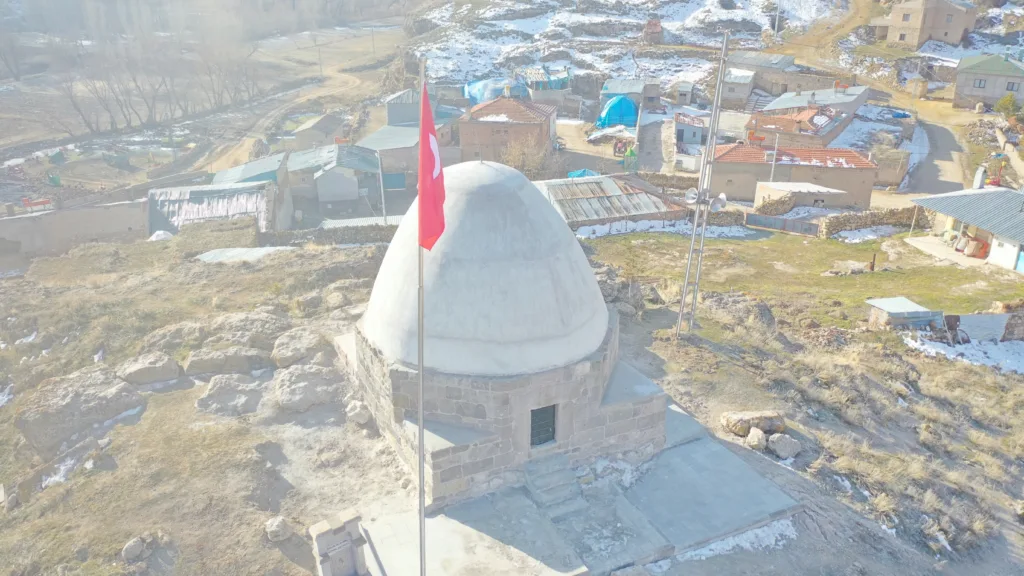 BAŞKAN BÜYÜKKILIÇ: “TARİHİ TÜRBEYİ YENİDEN AYAĞA KALDIRDIK” - Mega TV DJI 0860 k 1 - Mega TV