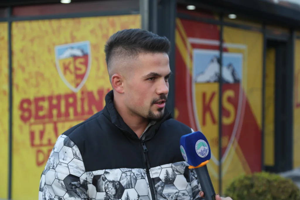 KAYSERİLİLER ŞEHRİN TAKIMINA SAHİP ÇIKIYOR - Mega TV MRK33146 t - Mega TV