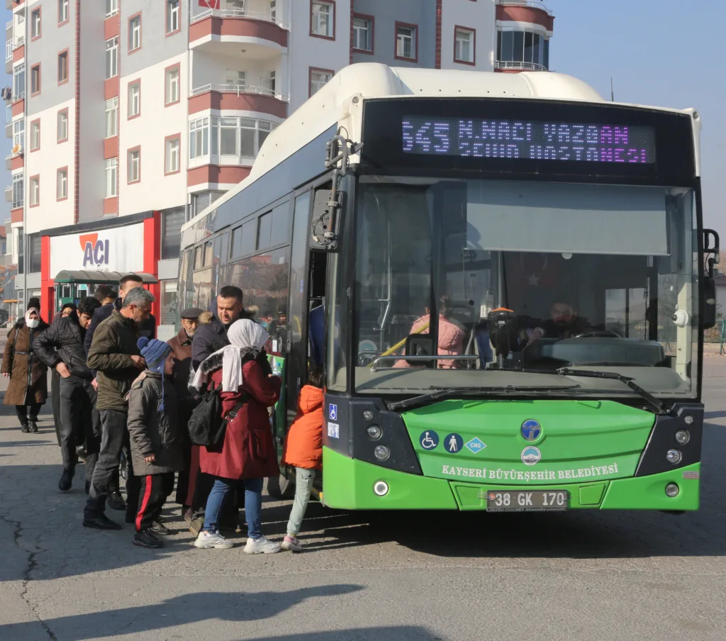 BÜYÜKŞEHİR’İN ŞEHİR İÇİ ULAŞIM UYGULAMALARIYLA VATANDAŞA BÜYÜK KOLAYLIK - Mega TV MRK33354 t - Mega TV