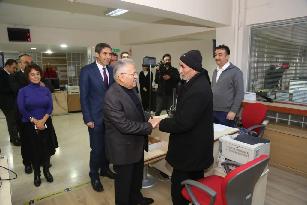 MRK33781 v - Mega TV