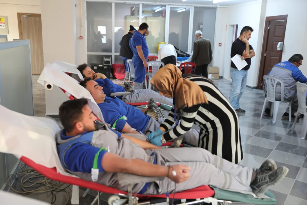 KASKİ PERSONELİNDEN KAN BAĞIŞINA DESTEK - Mega TV kaski personeli kan bagisi 5 t - Mega TV