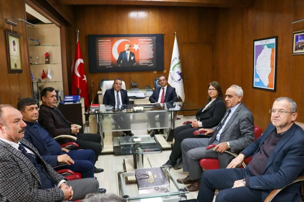 GAZİPAŞA BAŞKAN MUHİTTİN BÖCEK’İ AĞIRLADI - Mega TV 3e2a26b9 1762 4d49 a08f c63cdf4883f7 jpg - Mega TV
