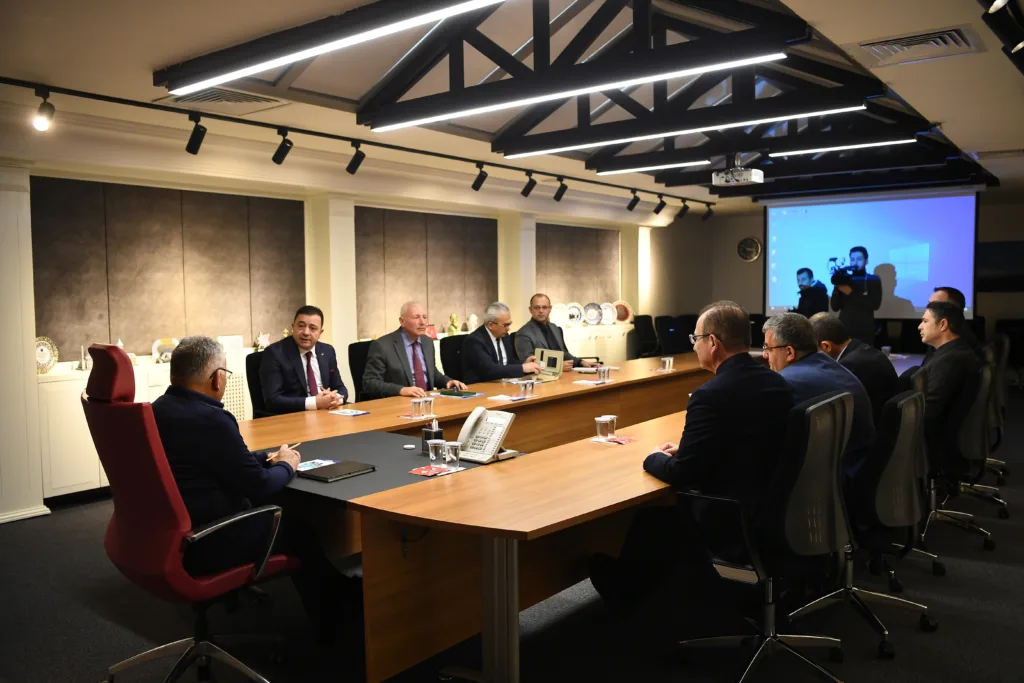 BÜYÜKKILIÇ’TAN OSB BAŞKANLARIYLA DEĞERLENDİRME TOPLANTISI - Mega TV ABC 7867 0 - Mega TV