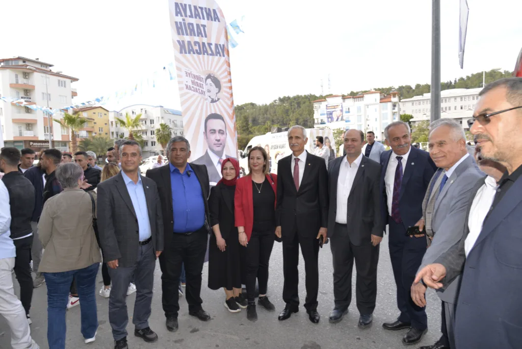İYİ PARTİ SEÇİM OFİSİ AÇILIŞI YAPILDI - Mega TV DSC8468 - Mega TV