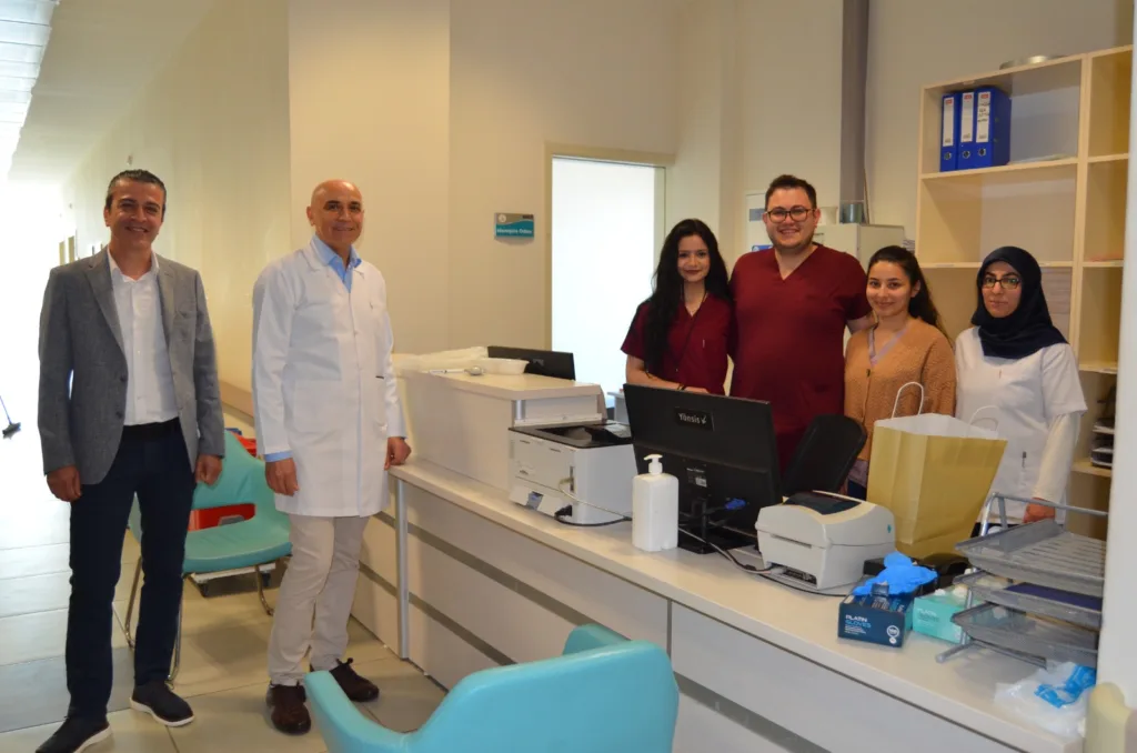 HASTANE YÖNETİMİ BAYRAMDA, SAĞLIK ÇALIŞANLARI İLE BİR ARAYA GELDİ - Mega TV IMG 20230422 WA0049 - Mega TV