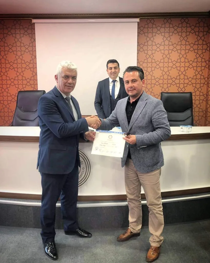 HİZMET İTTİFAKI İLE MAHMUTLARA PROJE VE HİZMET YAĞIYOR - Mega TV e92db721 a314 4de2 9aa7 6ba5f1b70338 - Mega TV
