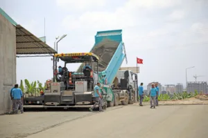 ALANYA BELEDİYESİ MAHMUTLAR SANAYİSİ’NE BETON YOL YAPTI - Mega TV 10 4 - Mega TV
