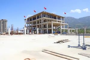 MAHMUTLAR KÜLTÜR VE ETÜT MERKEZİ’NDE SON BETON DÖKÜMÜ - Mega TV 4 12 - Mega TV