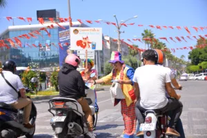 ÇÖPÜNÜ ÇÖPE AT ALANYA’YA DEĞER KAT PROJESİNE YOĞUN İLGİ - Mega TV 5 9 - Mega TV