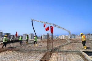 MAHMUTLAR KÜLTÜR VE ETÜT MERKEZİ’NDE SON BETON DÖKÜMÜ - Mega TV 8 5 - Mega TV