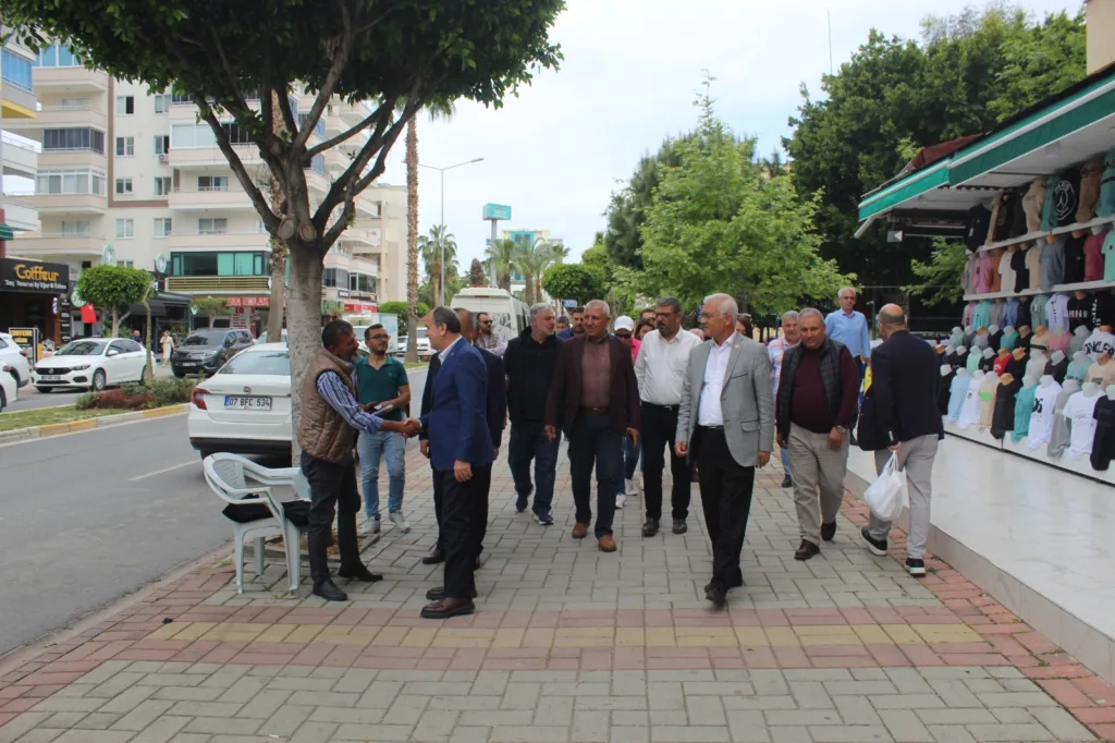 MAHMUTLAR’DAN ÇAKIR’A YOĞUN DESTEK - Mega TV WhatsApp Image 2023 05 06 at 11.13.37 1 - Mega TV