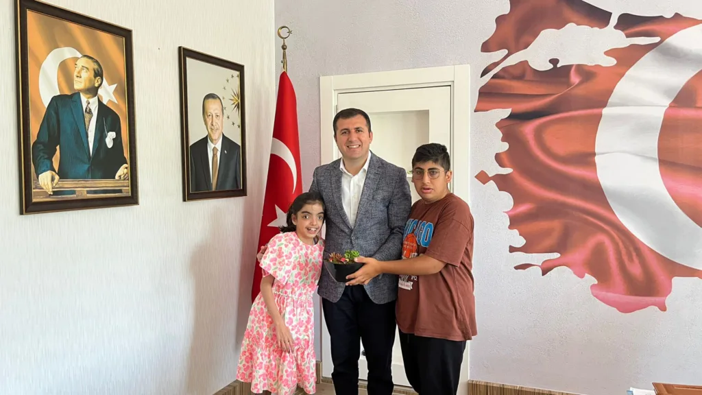 ORHAN ALTUN'UN EN ÖZEL ZİYARETİ - Mega TV WhatsApp Image 2023 05 09 at 21.30.42 1 - Mega TV