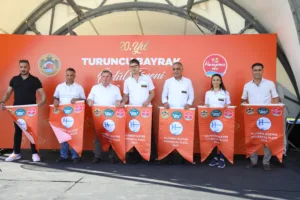 TURUNCU BAYRAK ÖDÜLLERİ 20. KEZ SAHİPLERİNİ BULDU - Mega TV 10 4 - Mega TV