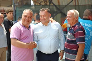 BAŞKAN YÜCEL KURBAN KESİM YERLERİNDE VATANDAŞLARLA BAYRAMLAŞTI - Mega TV 16 1 - Mega TV