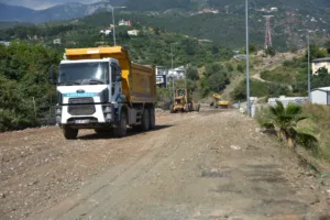 ÇIPLAKLI KAZIM KARABEKİR CADDESİ ASFALTLA BULUŞUYOR - Mega TV 2 11 - Mega TV