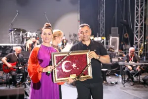 7 - Mega TV