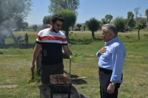BAŞKAN BÜYÜKKILIÇ, SOSYALLI’DA VATANDAŞLARLA BULUŞTU - Mega TV ABD 6705 1 min - Mega TV