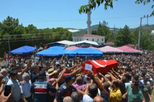 ALANYA SEHIT CENAZE TORENI 2 min - Mega TV