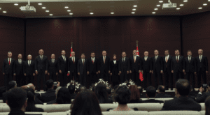 CUMHURBAŞKANI ERDOĞAN YENİ KABİNEYİ AÇIKLADI - Mega TV kabine bas - Mega TV