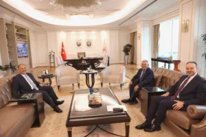 BAŞKAN BÜYÜKKILIÇ’TAN BAKAN ÖZHASEKİ’YE ZİYARET - Mega TV 1 a 1 - Mega TV