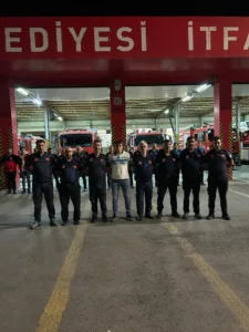 KAYSERİ BÜYÜKŞEHİR İTFAİYESİ’NDEN ANTALYA’DAKİ YANGIN SÖNDÜRME ÇALIŞMALARINA DESTEK - Mega TV 1 t min 1 - Mega TV