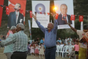 20230722201917 EMIN3002 - Mega TV