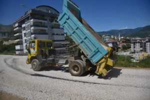 ALANYA BELEDİYESİ’NDEN 3 KOLDAN ASFALT ÇALIŞMASI - Mega TV 3 min - Mega TV