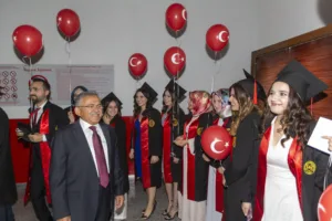 BAŞKAN BÜYÜKKILIÇ, YKS SONUÇLARINI KUTLAYARAK ÖĞRENCİLERİ KAYSERİ’YE DAVET ETTİ - Mega TV 3 r min 1 - Mega TV