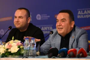 Baskan Alanya Basin Toplantisi 1 min - Mega TV