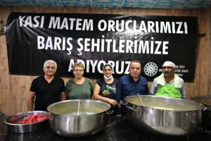 BAŞKAN BÖCEK ,YAS-I MATEM ORUCU TUTAN VATANDAŞLARLA BİR ARAYA GELDİ - Mega TV Baskan Bocek matem orucu 7 min - Mega TV