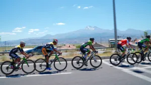 DSC02668 a j min - Mega TV