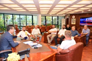 DSC 7851 min - Mega TV